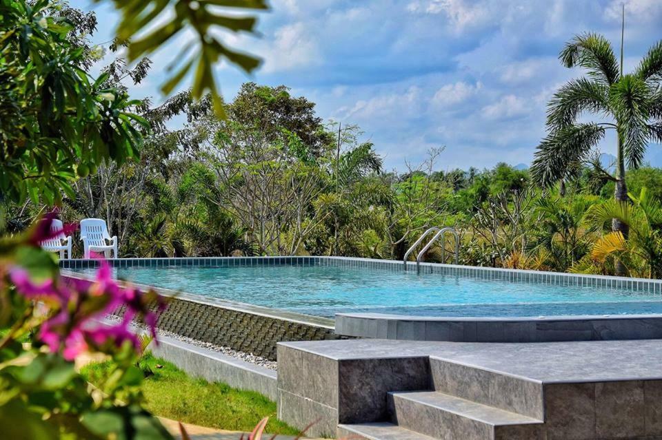 Kp Mountain Beach Pran Buri Exterior photo