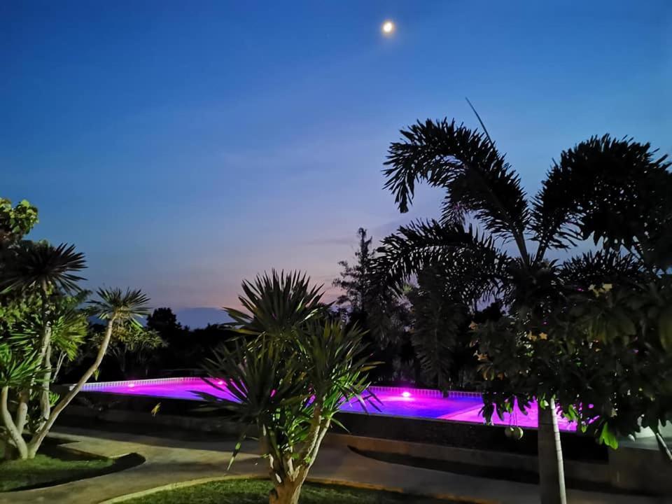 Kp Mountain Beach Pran Buri Exterior photo